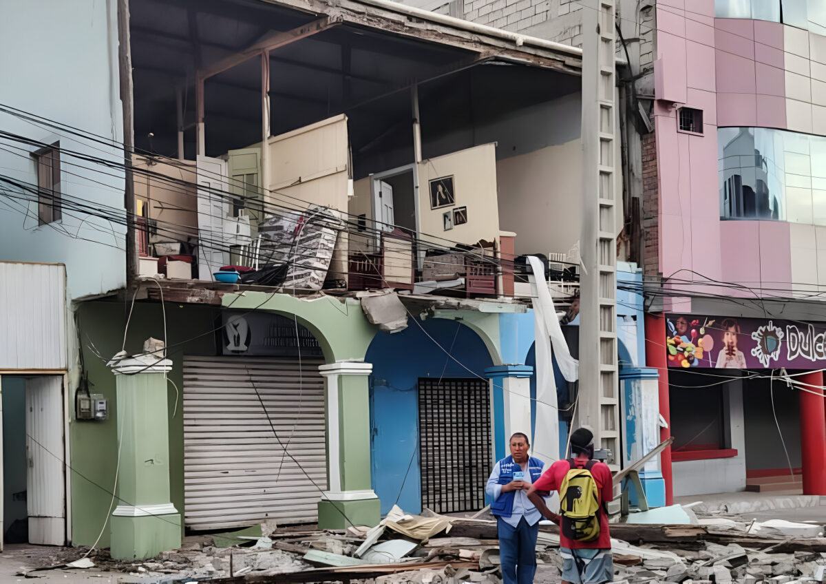 Los daños que dejó un sismo de magnitud 6 en Ecuador 