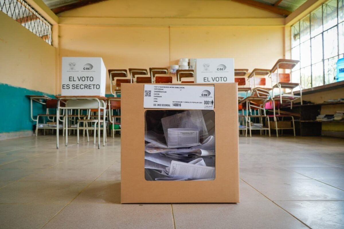 Ecuatorianos en Venezuela contarán con una sola sede para votar en las elecciones de Ecuador 