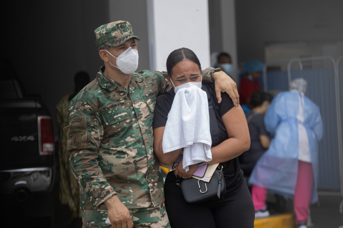 Denunciaron retrasos y preferencias en la entrega de cadáveres de las víctimas de la tragedia en República Dominicana
