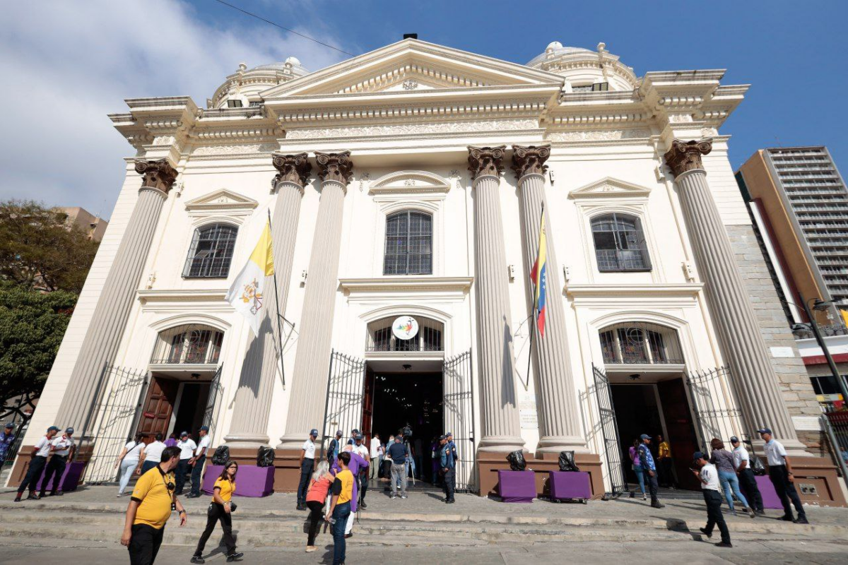 Feligreses veneran al Nazareno de San Pablo en Caracas: así transcurre la jornada