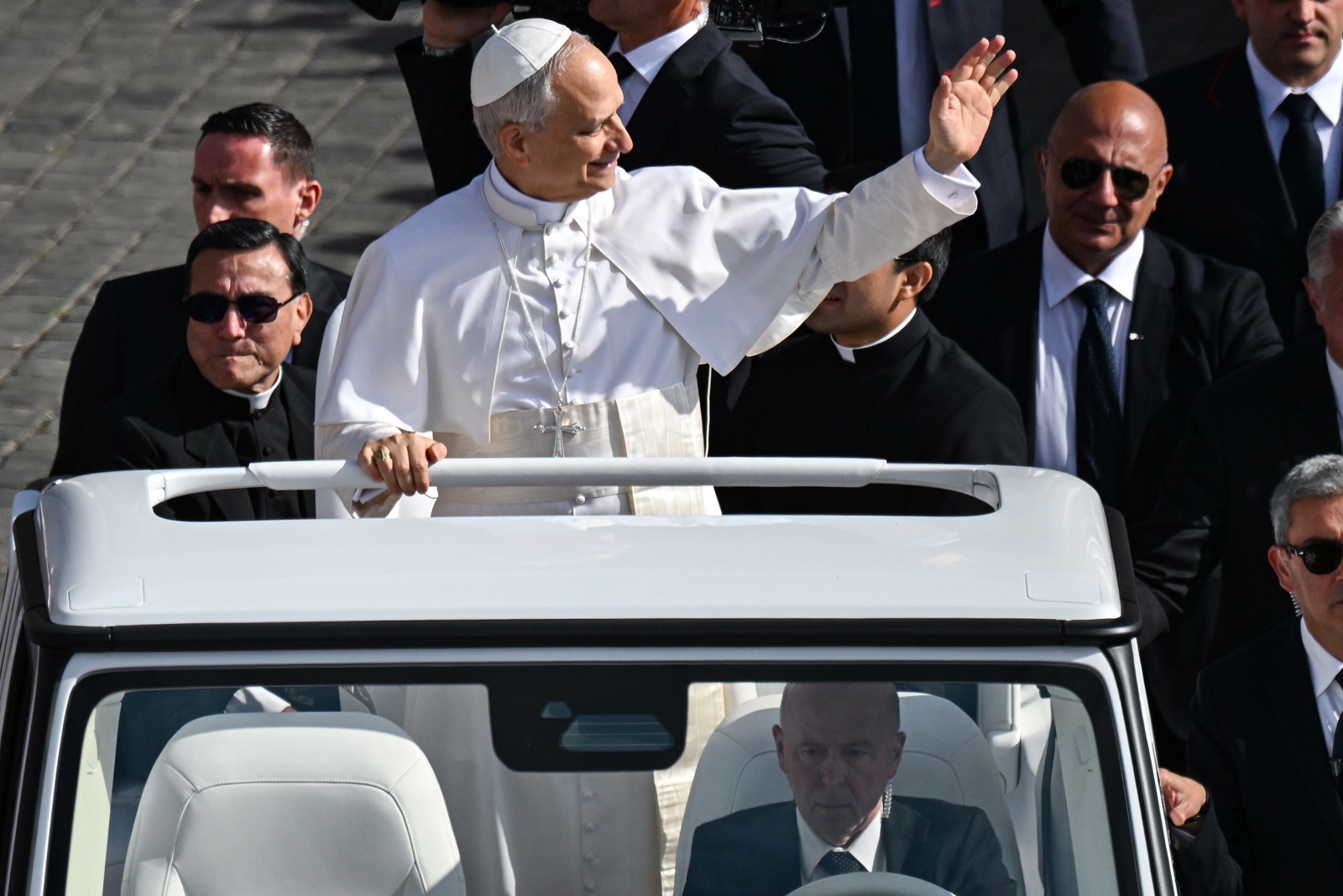En imágenes: León XIV celebró el comienzo de su pontificado entre cientos de fieles