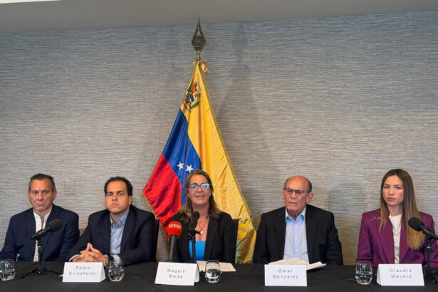 Opositores que estuvieron asilados en la Embajada de Argentina en Caracas ofrecen rueda de prensa en Washington