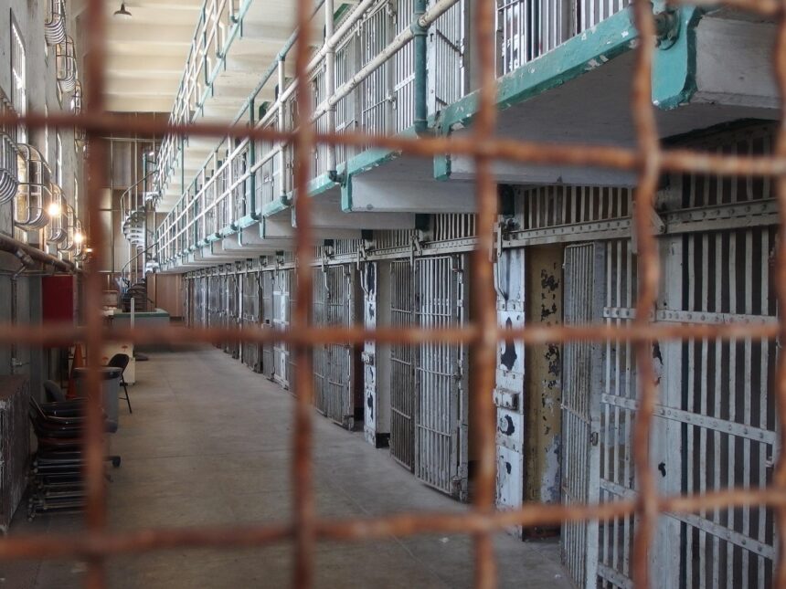 Trump ordenó reabrir la cárcel de máxima seguridad de Alcatraz