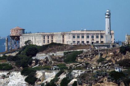 Trump ordenó reabrir la cárcel de máxima seguridad de Alcatraz