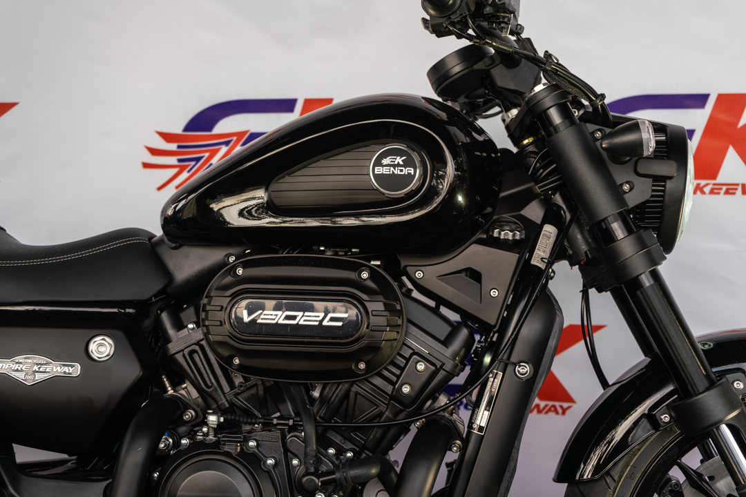 EK, Empire Keeway presentó su cruiser V302C en un test drive para conocer todos sus modelos de moto