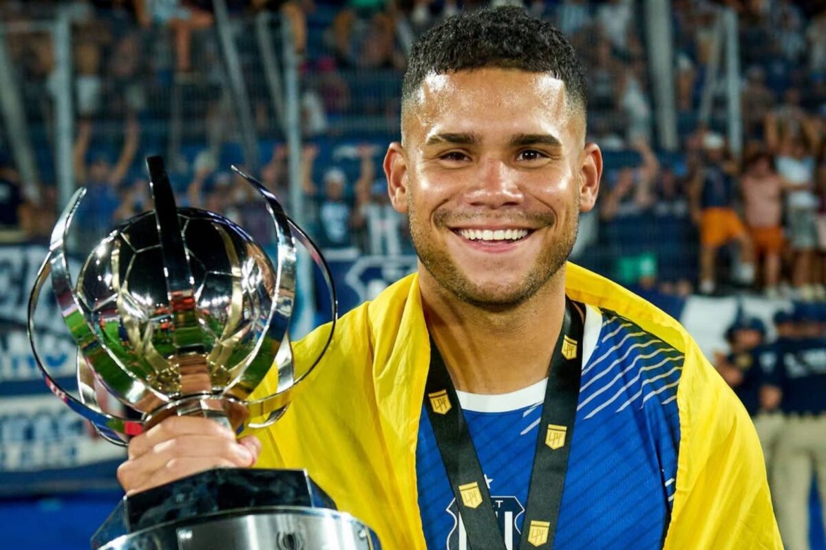 El futbolista venezolano Miguel Navarro denunció que fue víctima de xenofobia
