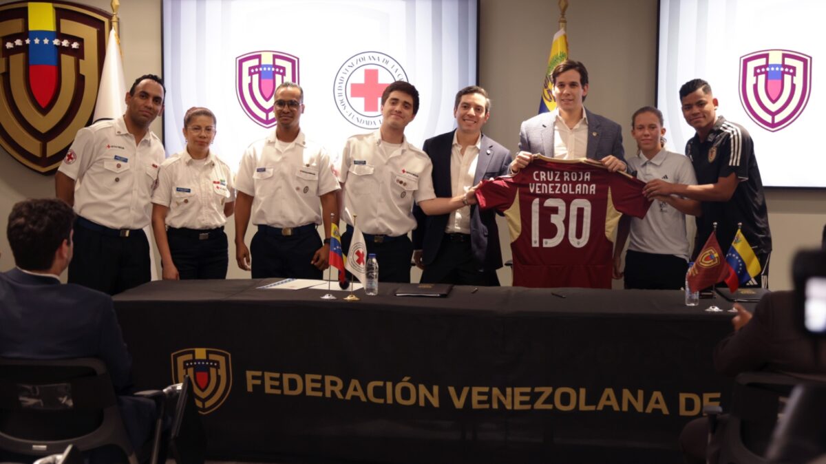 FVF y Cruz Roja Venezolana formalizaron alianza para brindar asistencia médica en partidos de la Vinotinto