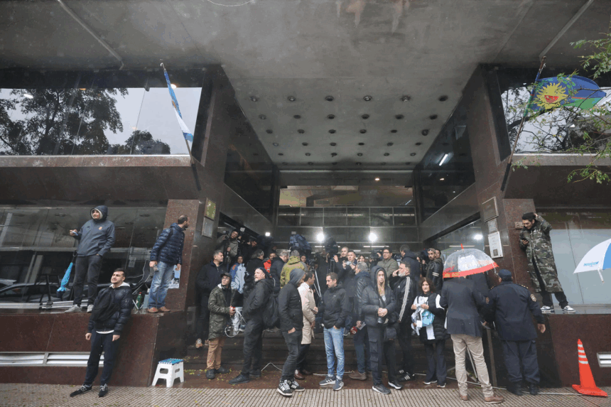 Anularon el juicio por la muerte de Diego Maradona