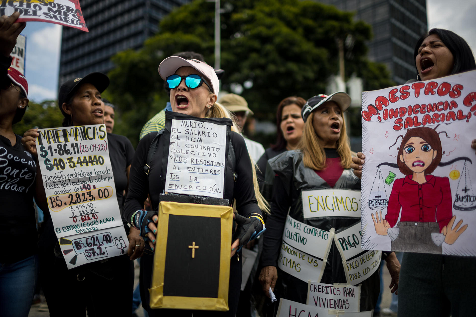 Las imágenes de las protestas por el Día del Trabajador en Latinoamérica