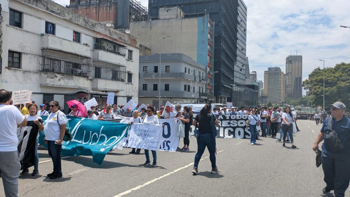 Así transcurre la protesta por el Día del Trabajador en Caracas