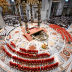 Oficiaron misa de inicio del cónclave para dar inicio al encierro de los cardenales