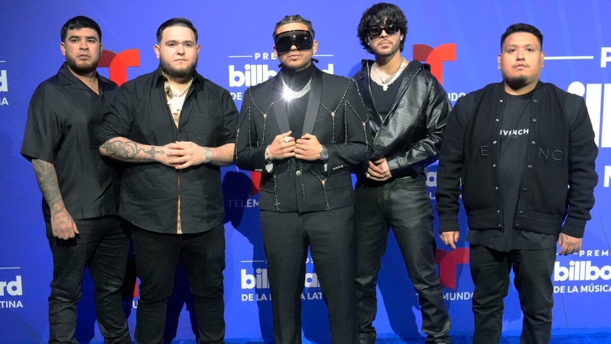 La música latina hace historia al ocupar los dos primeros puestos en la lista Billboard 200