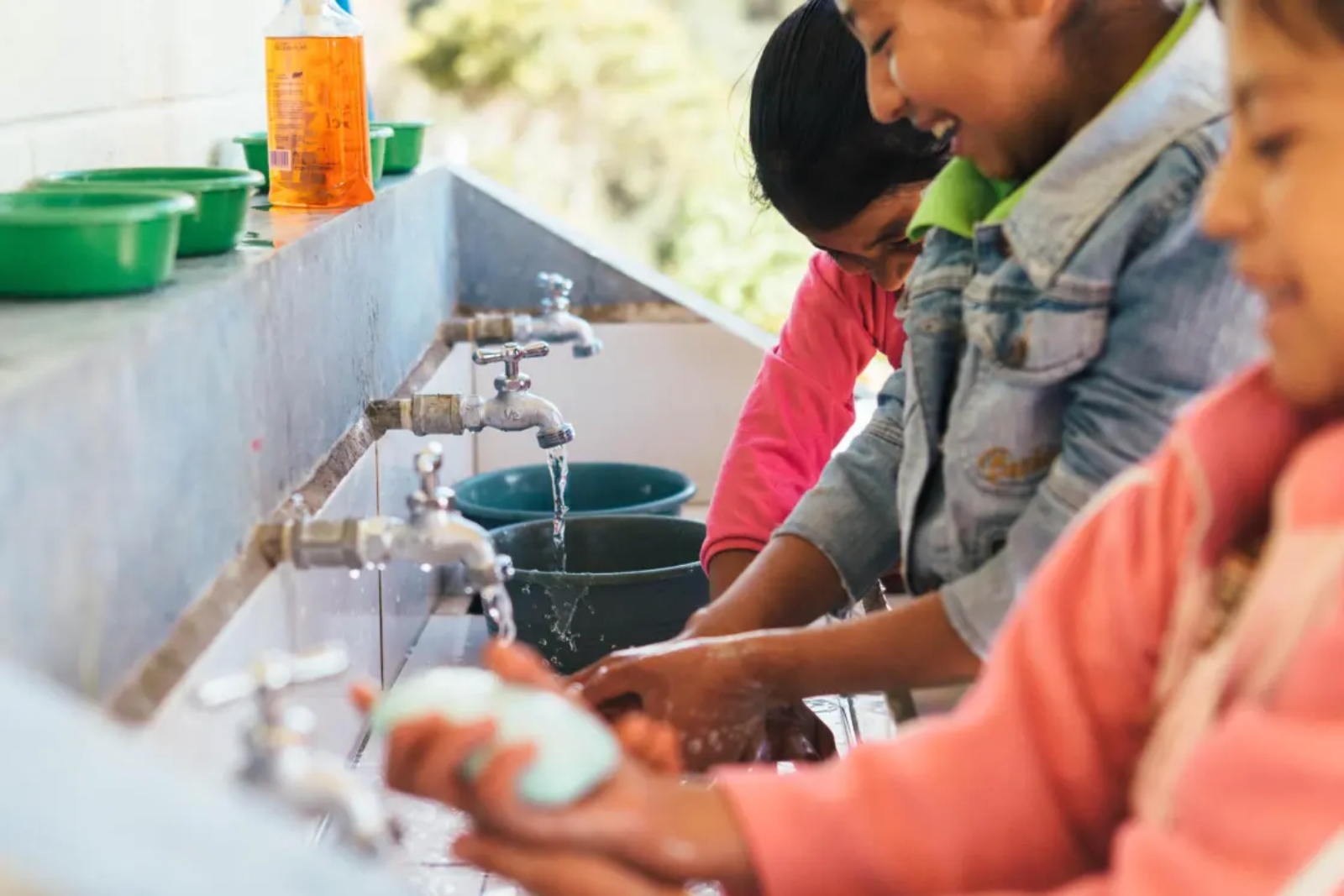 Millones de niñas y adolescentes en Latinoamérica afrontan con dificultad la menstruación