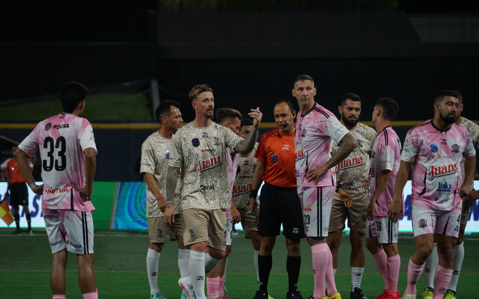 Guti Hernández y Marco Materazzi destacaron en la segunda jornada de la Liga Monumental 2025 en Caracas