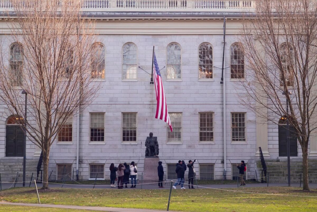 Gobierno de Trump prohibió a la Universidad de Harvard matricular a estudiantes extranjeros