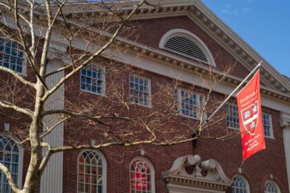 Gobierno de Trump prohibió a la Universidad de Harvard matricular a estudiantes extranjeros