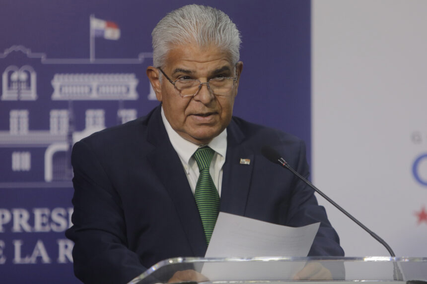 Presidente panameño: "No hay ninguna conversación sobre el tema diplomático" con Venezuela