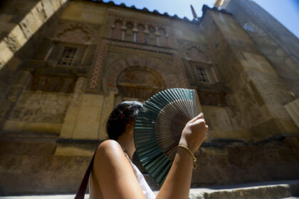 Una ola de calor mantiene en alerta a varios países de Europa con temperaturas de más de 40 grados