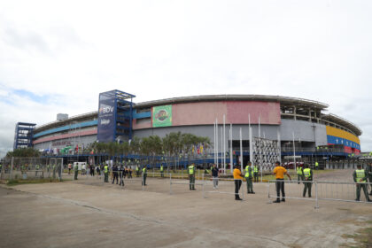 Selección de Bolivia denunció que autoridades impidieron su salida de Venezuela tras el partido de Eliminatorias 