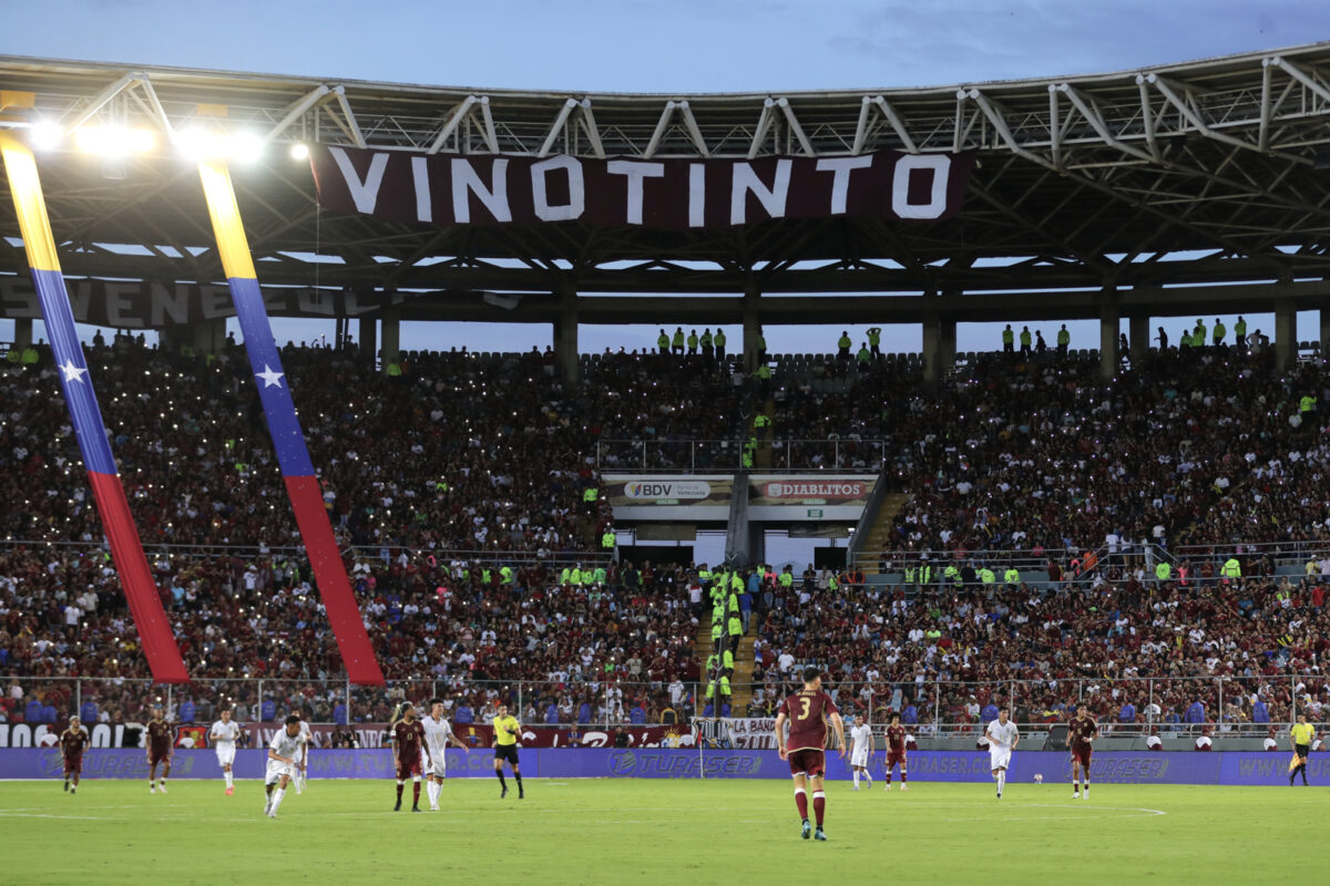 En imágenes: así se vivió la esperada victoria de Venezuela sobre Bolivia en Maturín