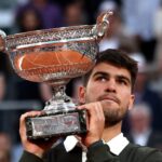 El tenista español Carlos Alcaraz se coronó campeón del torneo Roland Garros 2025