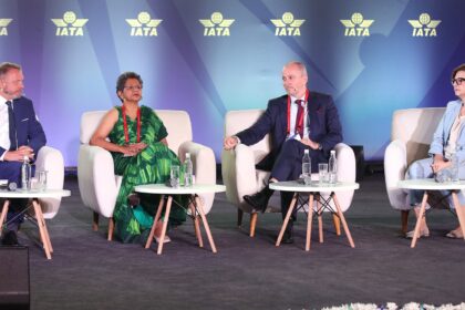 IATA advirtió sobre graves retrasos en la industria aérea y plantea tres prioridades para su futuro