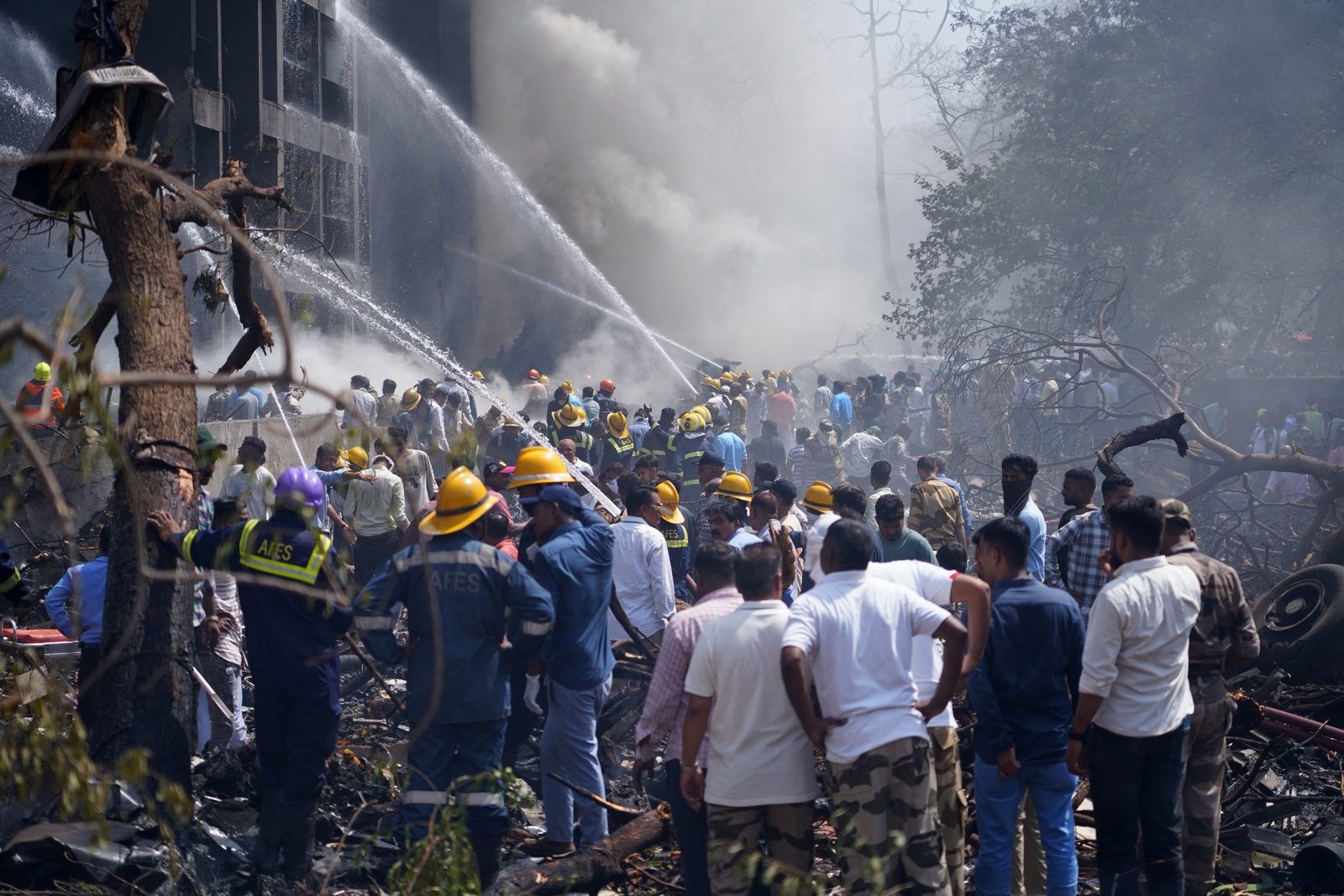 Se estrelló un avión comercial en India con más de 240 personas a bordo