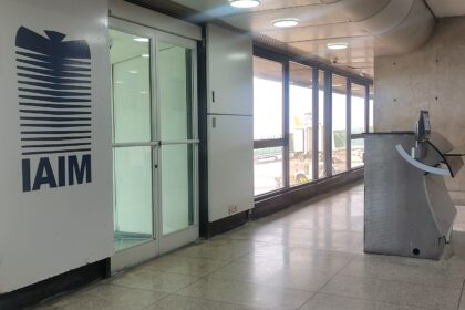 Autoridades buscan una aeronave con tres personas a bordo que desapareció tras despegar de Maiquetía