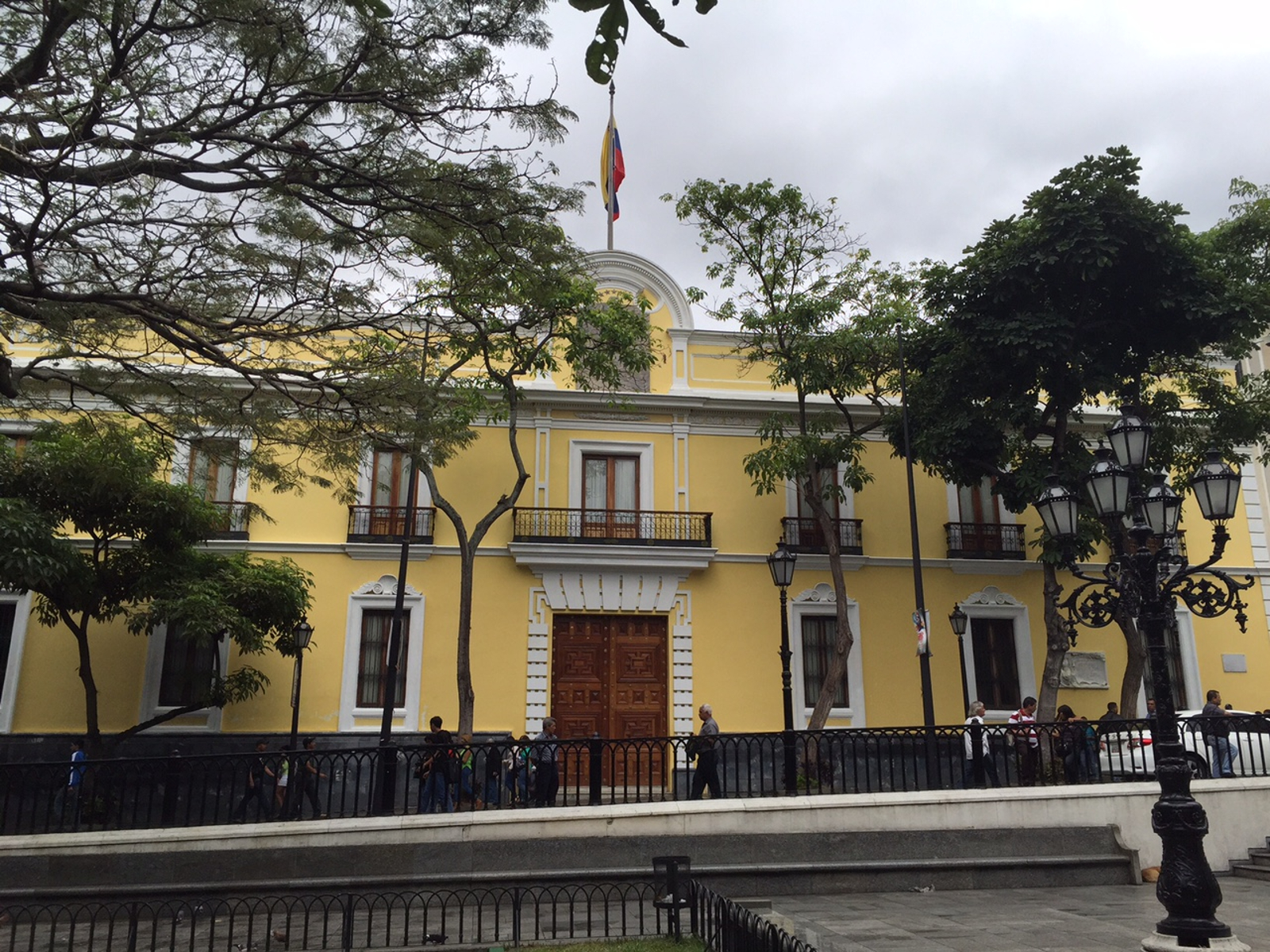 Venezuela anunció que se restablecerán las relaciones consulares con Panamá