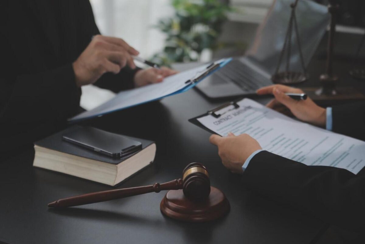 Abogados venezolanos en el extranjero. Foto: Freepik