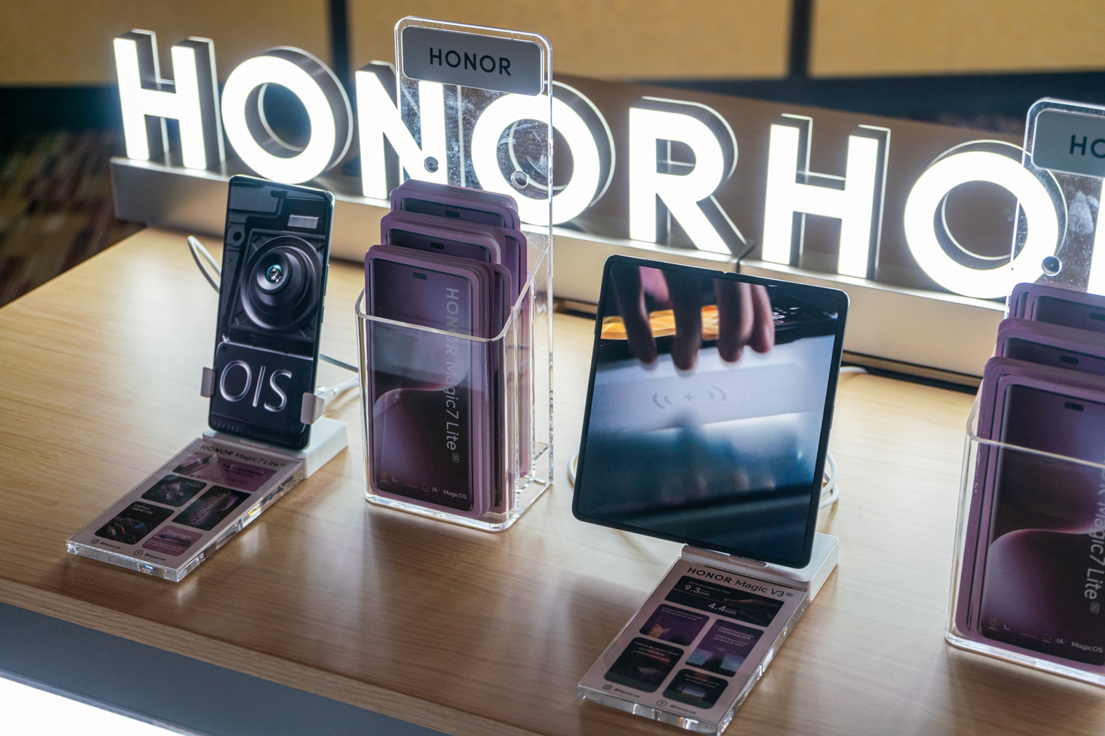 HONOR lanzó su línea Magic con IA: estas son sus características