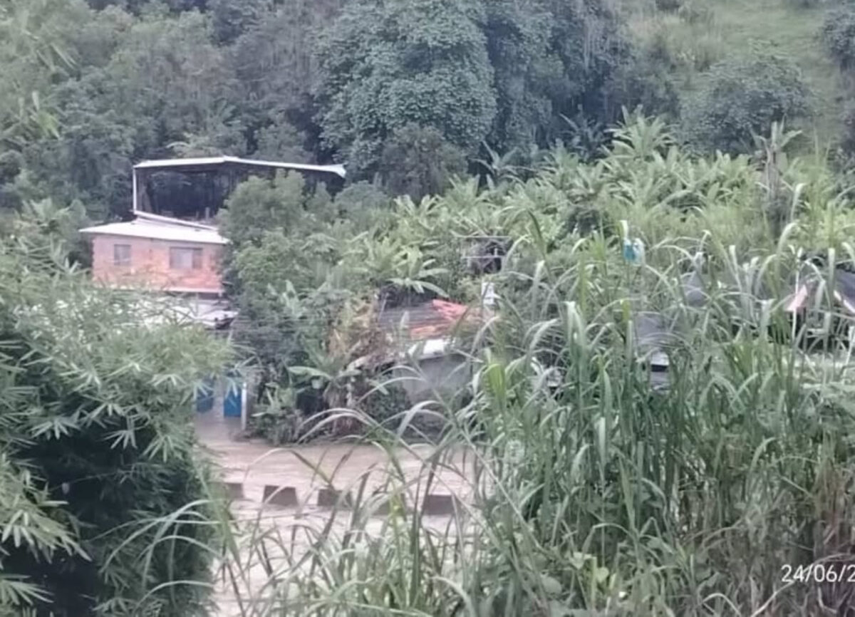 Más de 640 familias indígenas han sido afectadas por las lluvias en Apure Gobierno ordenó atención inmediata en los Andes venezolanos por deslizamientos y desbordamiento de ríos producto de las lluvias