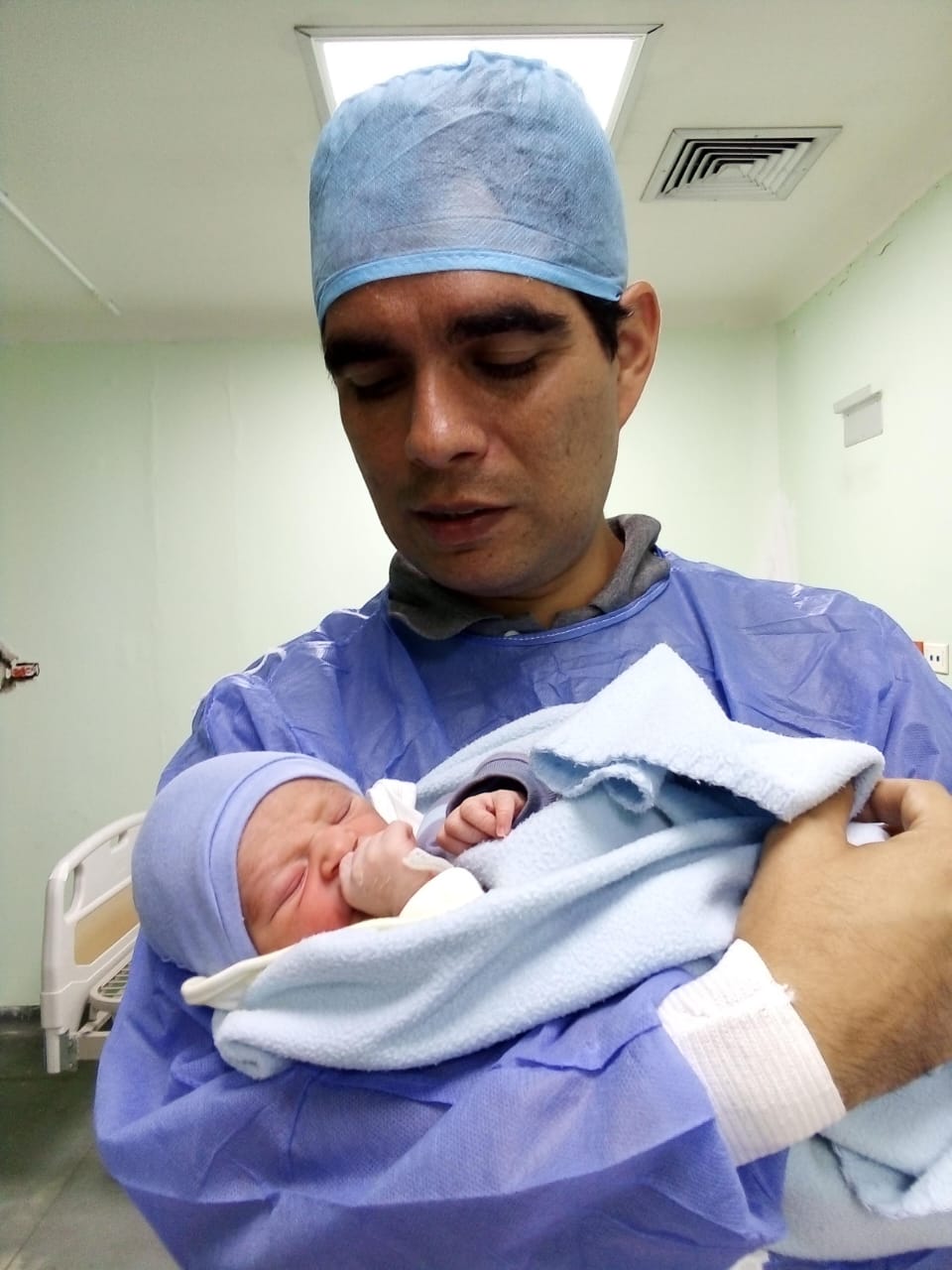 Papás millennials: una crianza que escucha y evita repetir patrones 