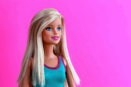 Mattel firmó acuerdo con OpenAI para crear los primeros juguetes impulsados con IA 