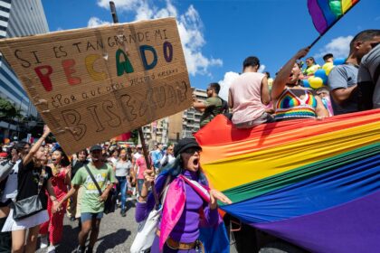 La comunidad LGBTIQ+ marchó en Caracas por el Día del Orgullo
