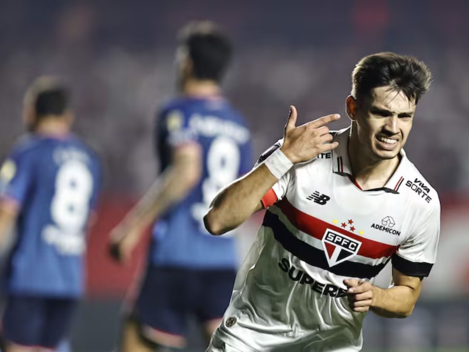 Policía brasileña acusó a futbolista paraguayo por insulto xenófobo contra el venezolano Miguel Navarro