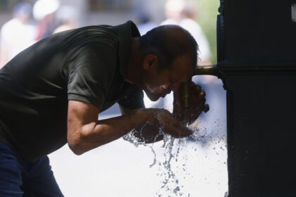 Una ola de calor mantiene en alerta a varios países de Europa con temperaturas de más de 40 grados
