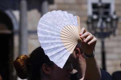 Una ola de calor mantiene en alerta a varios países de Europa con temperaturas de más de 40 grados