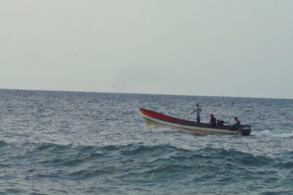 Familiares de pescadores desaparecidos en Falcón solicitan apoyo aéreo para continuar con la búsqueda
