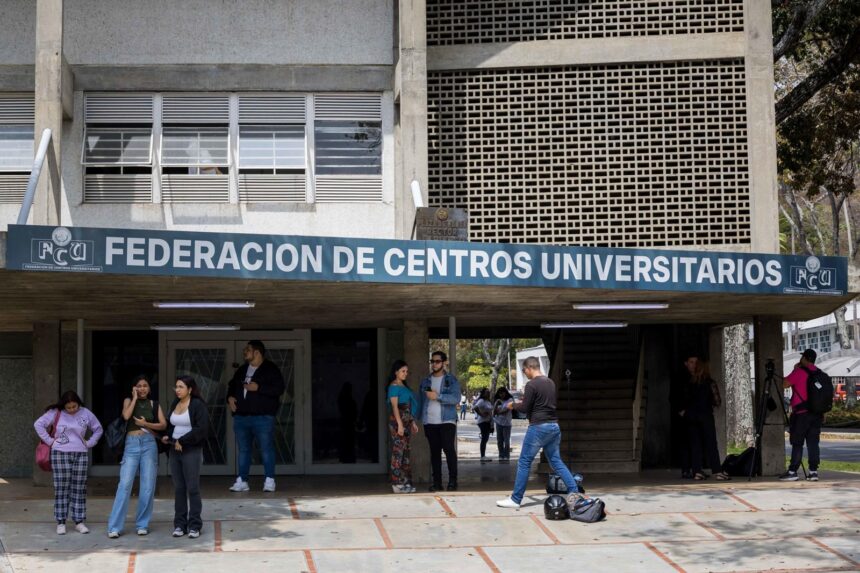 Más de la mitad de los bachilleres egresados de escuelas privadas quiere estudiar carreras largas 