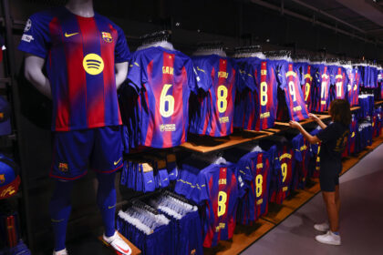 La UEFA multó al FC Barcelona con 60 millones de euros