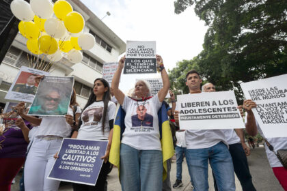 HRW denuncia "puerta giratoria" en cárceles de Venezuela un año después de las elecciones presidenciales Así transcurren las protestas de Clippve en las sedes de la Nunciatura Apostólica en Venezuela y otros países