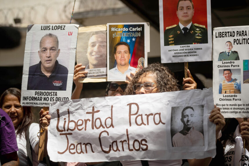 Así transcurren las protestas de Clippve en las sedes de la Nunciatura Apostólica en Venezuela y otros países