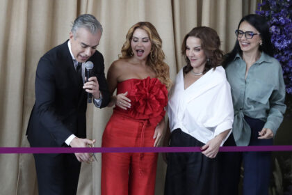 El elenco de Betty, la fea recreó el icónico escenario de Ecomoda en Bogotá 