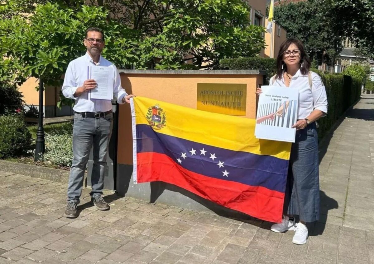 Así transcurren las protestas de Clippve en las sedes de la Nunciatura Apostólica en Venezuela y otras países