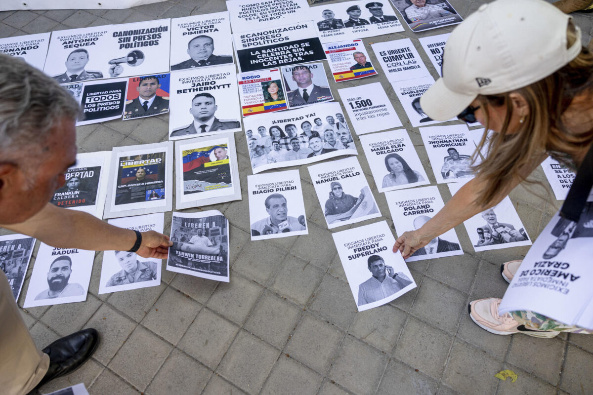 Así transcurren las protestas de Clippve en las sedes de la Nunciatura Apostólica en Venezuela y otras países