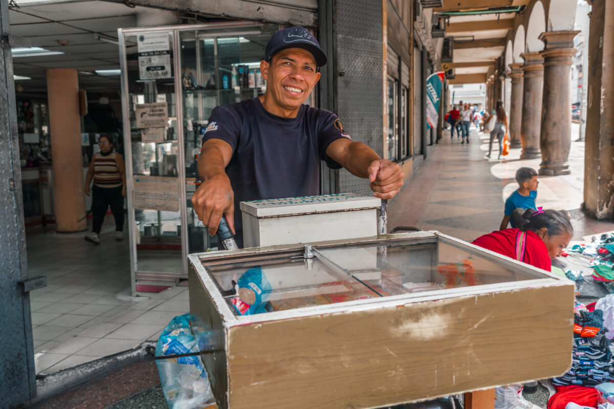 Café a pie de calle: retratos de los vendedores caraqueños