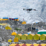 Implementan el uso de drones para limpiar la basura del monte Everest