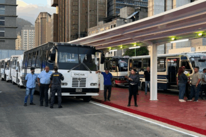 Terminal Ruta 421 en Plaza Venezuela: ¿cuáles son las rutas disponibles?