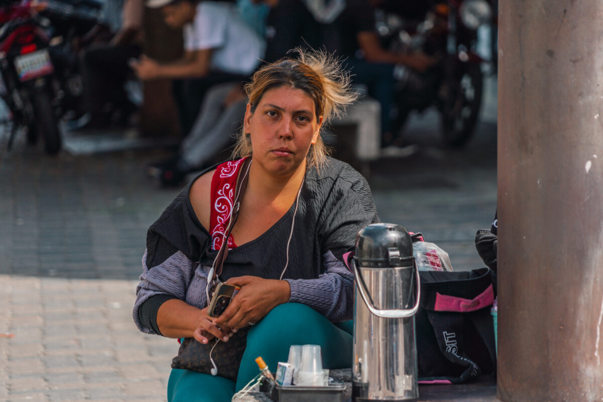 Café a pie de calle: retratos de los vendedores caraqueños